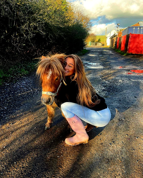 callieebullough instagram image archive image