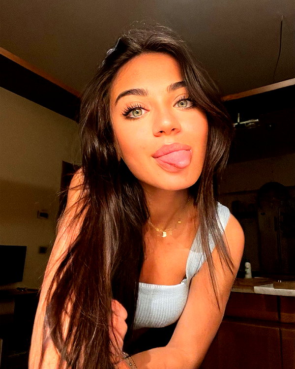 carla.famulari instagram image archive image