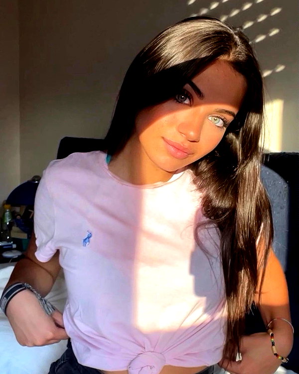 carla.famulari instagram image archive image