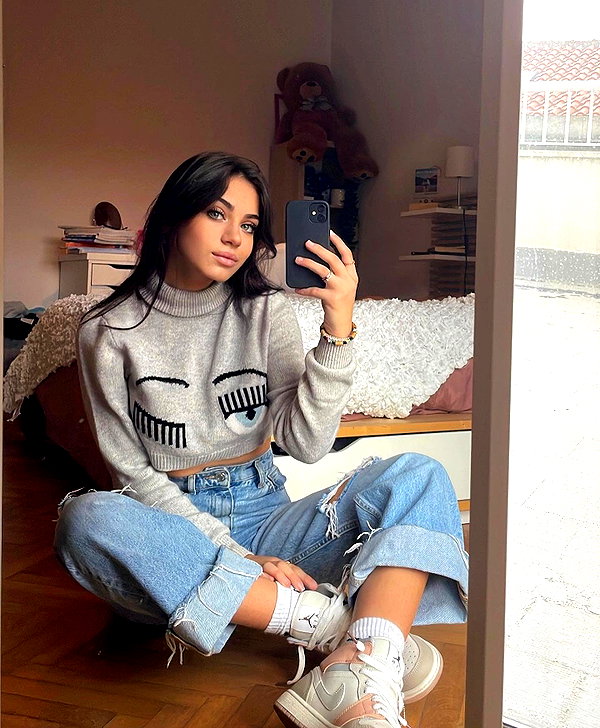 carla.famulari instagram image archive image