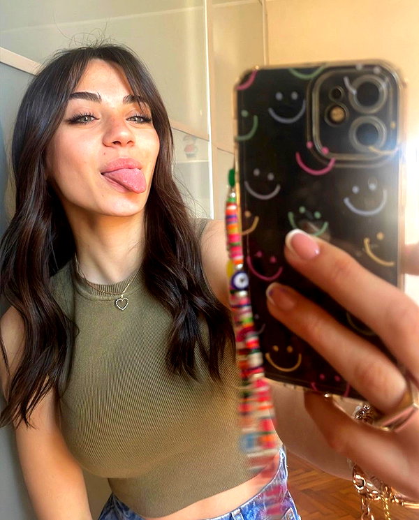 carla.famulari instagram image archive image