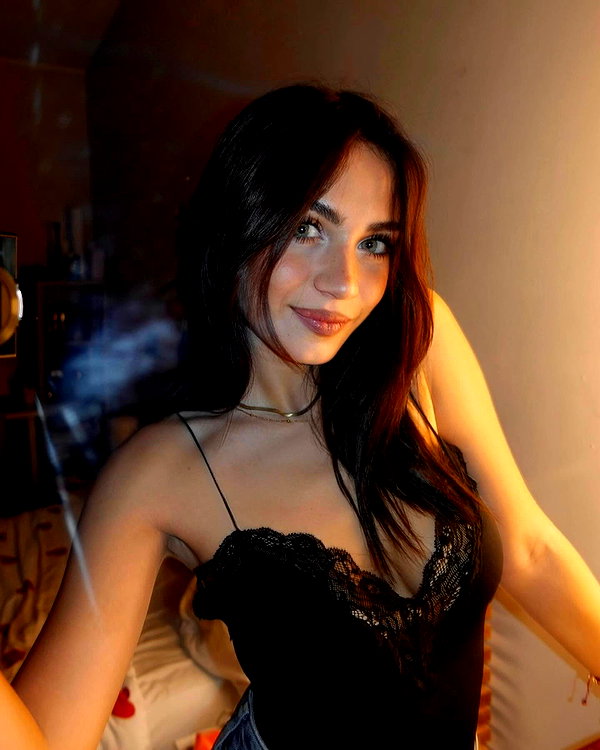 carla.famulari instagram image archive image