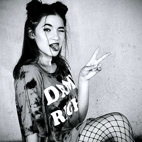 carmellevi instagram image archive image