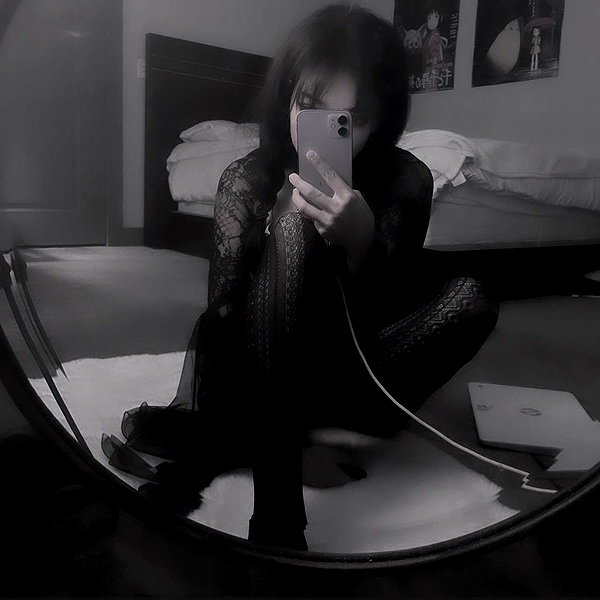 celecia instagram image archive image