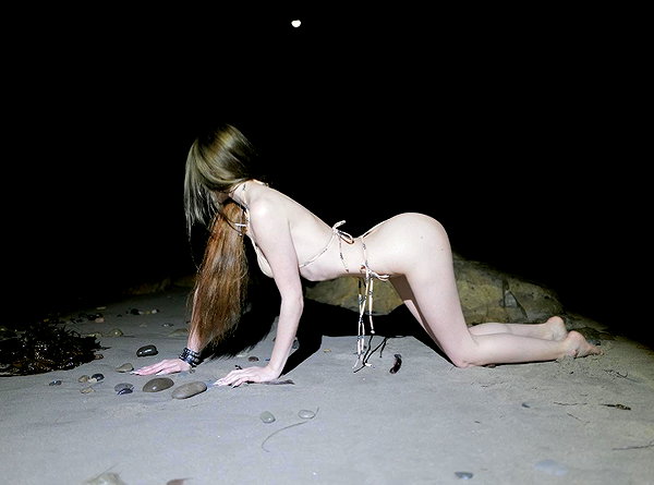 ch111oe instagram image archive image