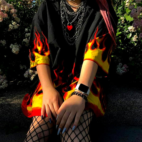 chica.niebla instagram image archive image
