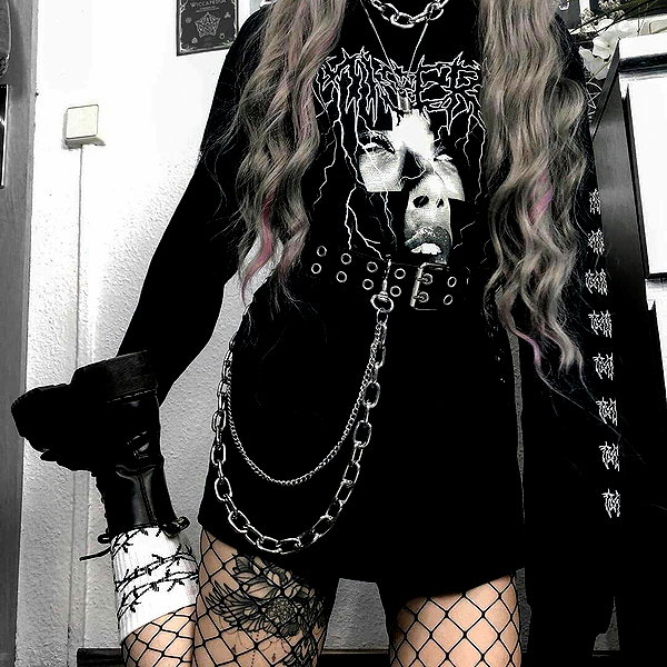 chica.niebla instagram image archive image