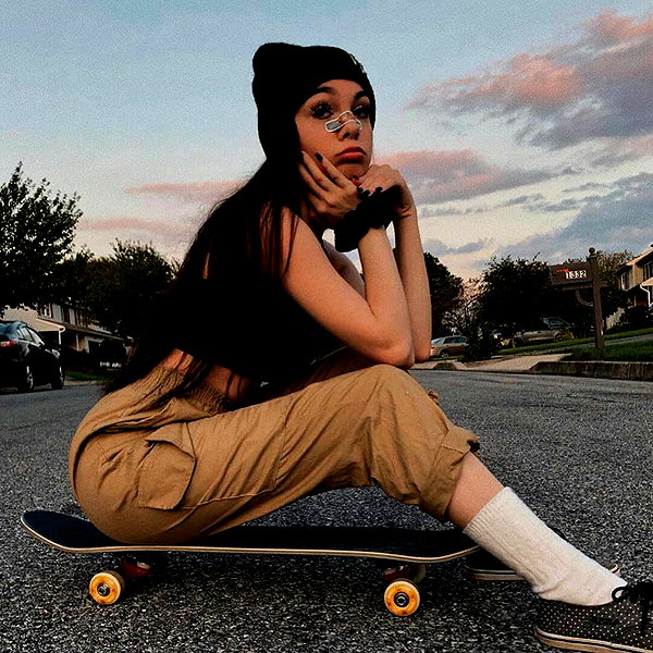chica.niebla instagram image archive image