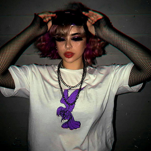 chica.niebla instagram image archive image