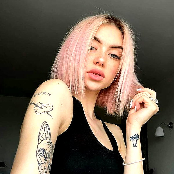 chica.niebla instagram image archive image