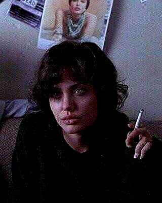 chica.niebla instagram image archive image