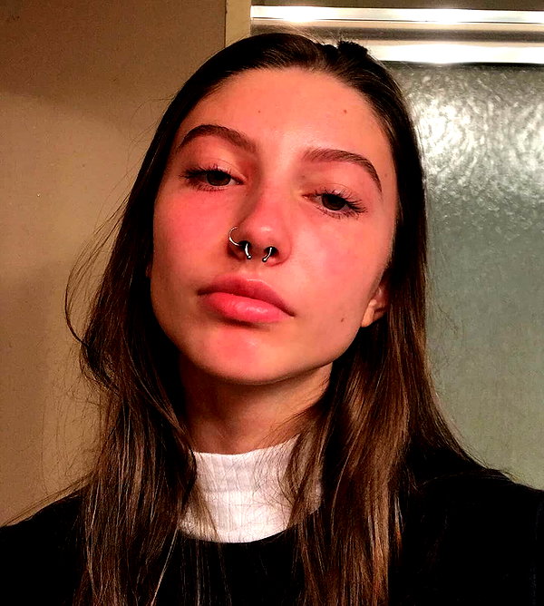 chica.niebla instagram image archive image