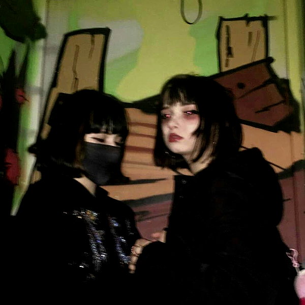 chica.niebla instagram image archive image