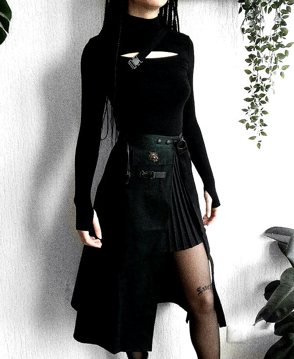 chica.niebla instagram image archive image
