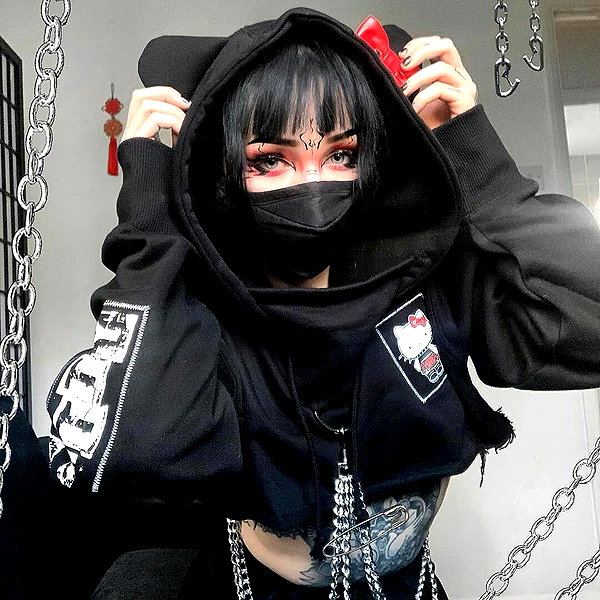 chica.niebla instagram image archive image