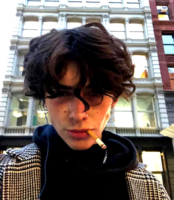 chica.niebla instagram image archive image