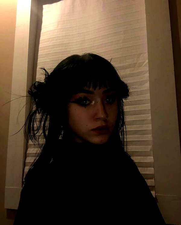 chica.niebla instagram image archive image