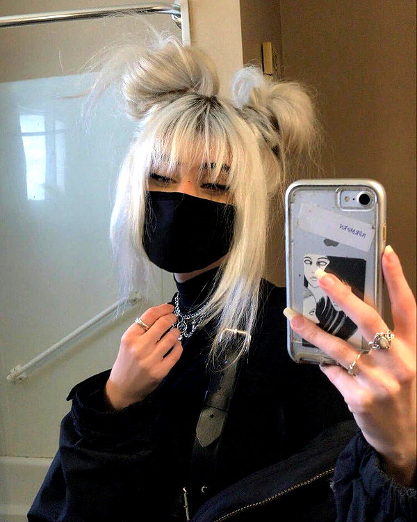 chica.niebla instagram image archive image
