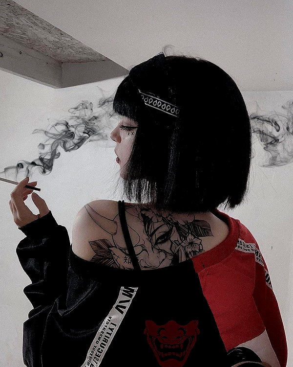 chica.niebla instagram image archive image