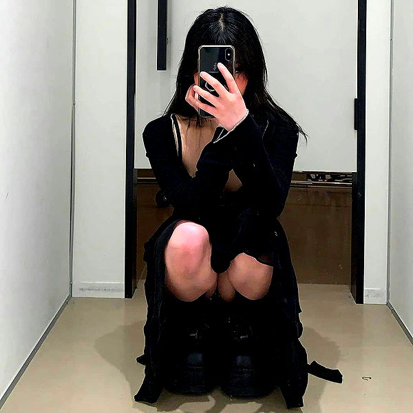 chica.niebla instagram image archive image