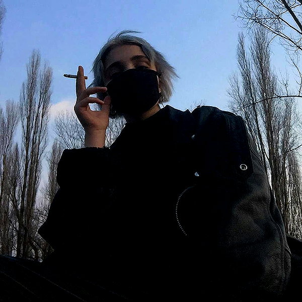 chica.niebla instagram image archive image