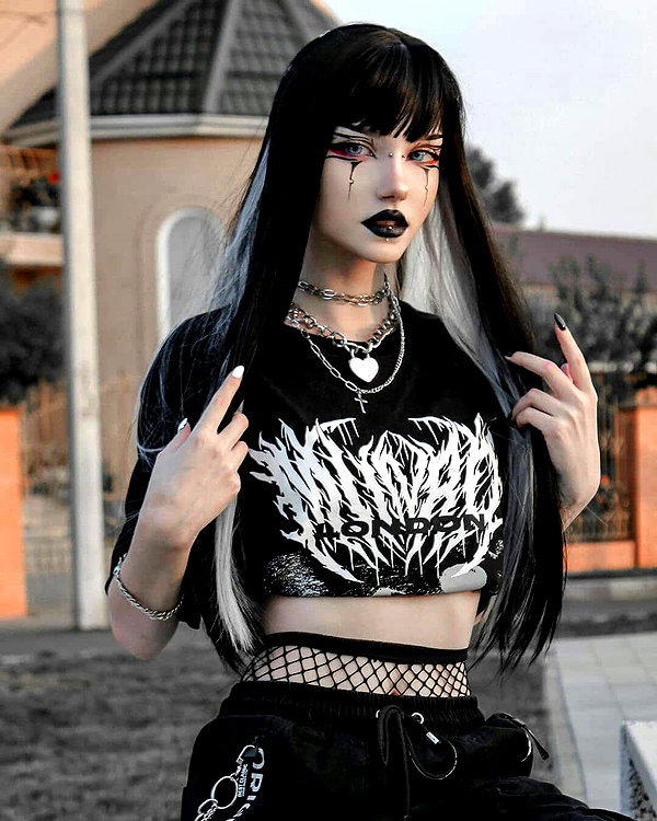 chica.niebla instagram image archive image