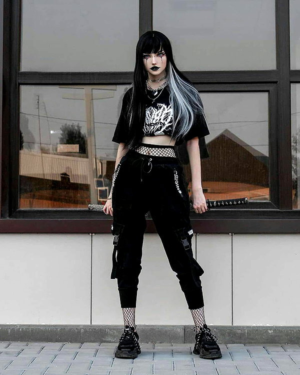 chica.niebla instagram image archive image