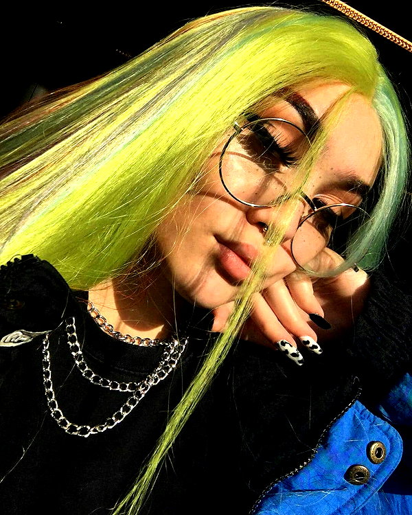 chica.niebla instagram image archive image