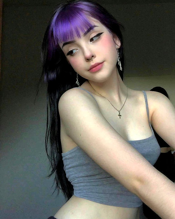 chica.niebla instagram image archive image