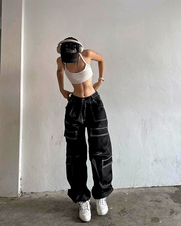 chica.niebla instagram image archive image