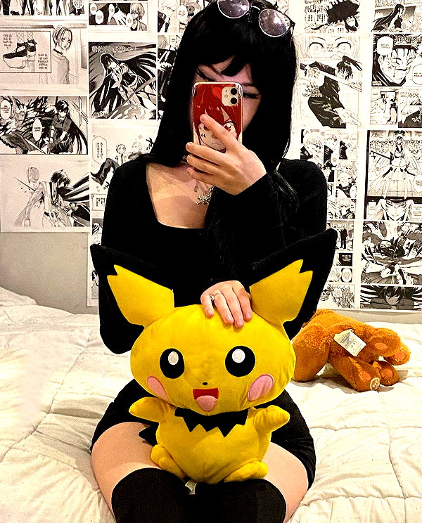 chica.niebla instagram image archive image