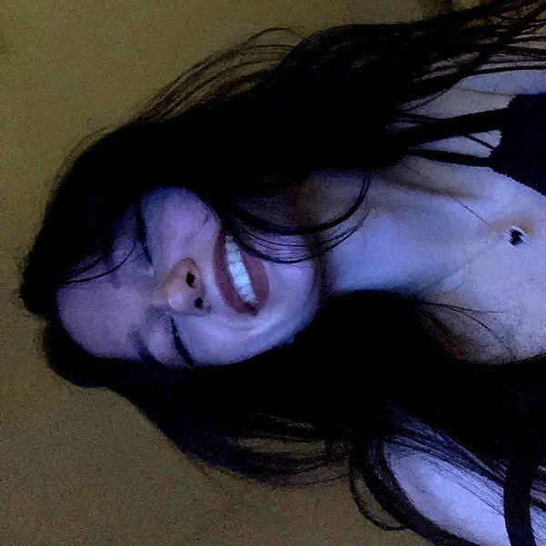 chica.niebla instagram image archive image