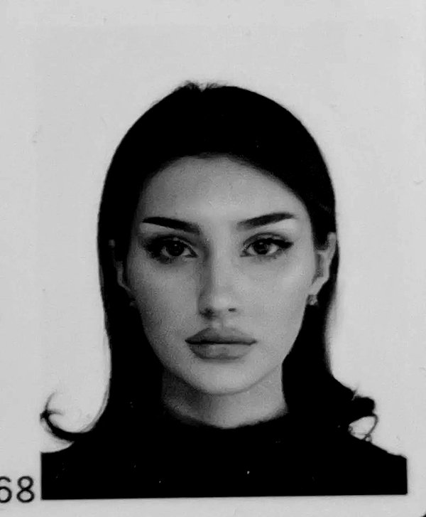 chica.niebla instagram image archive image