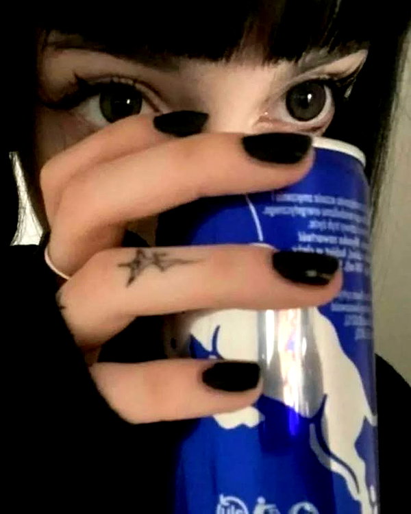 chica.niebla instagram image archive image