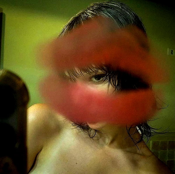 chica.niebla instagram image archive image