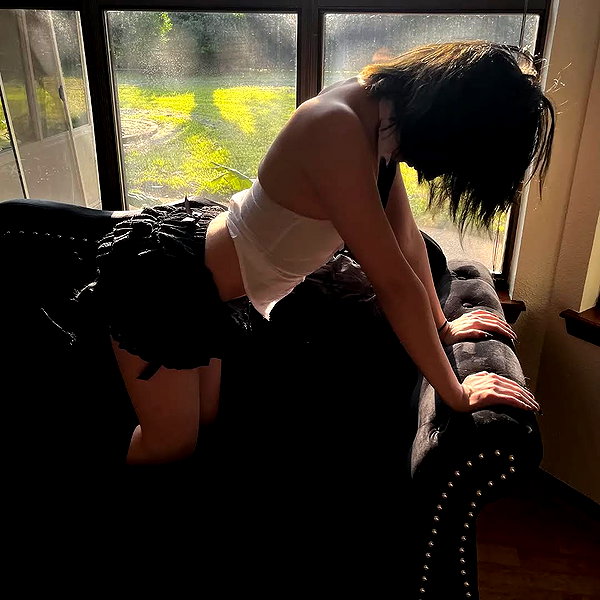 chica.niebla instagram image archive image