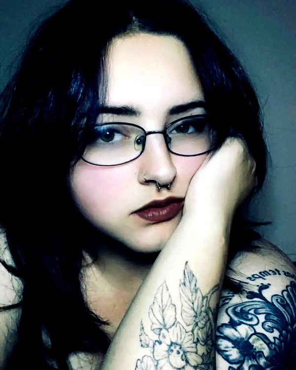 chica.niebla instagram image archive image