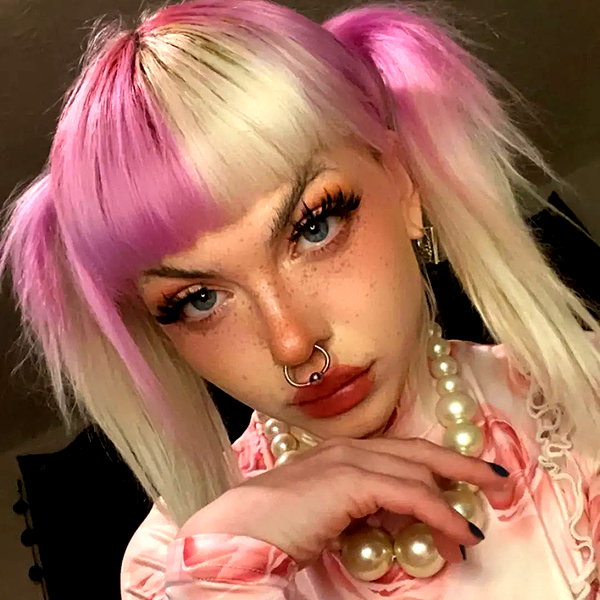 chica.niebla instagram image archive image