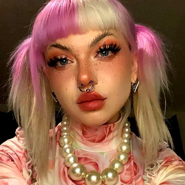 chica.niebla instagram image archive image