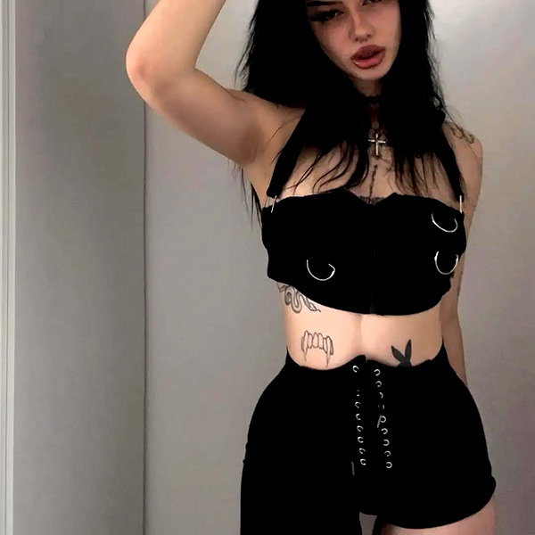 chica.niebla instagram image archive image