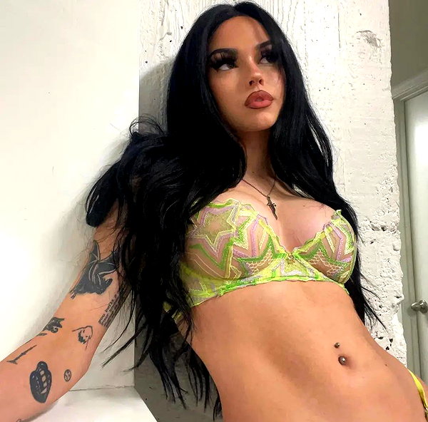 chica.niebla instagram image archive image
