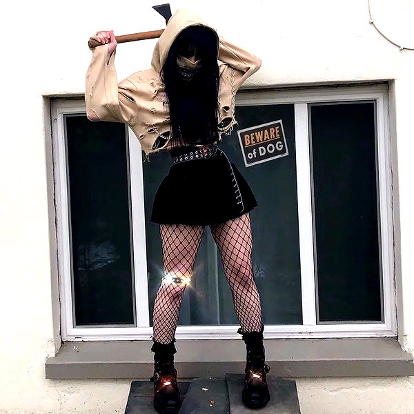 chica.niebla instagram image archive image
