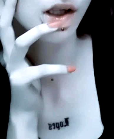 chica.niebla instagram image archive image