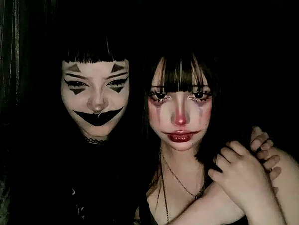 chica.niebla instagram image archive image