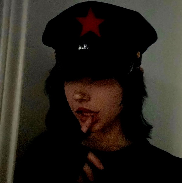 chica.niebla instagram image archive image
