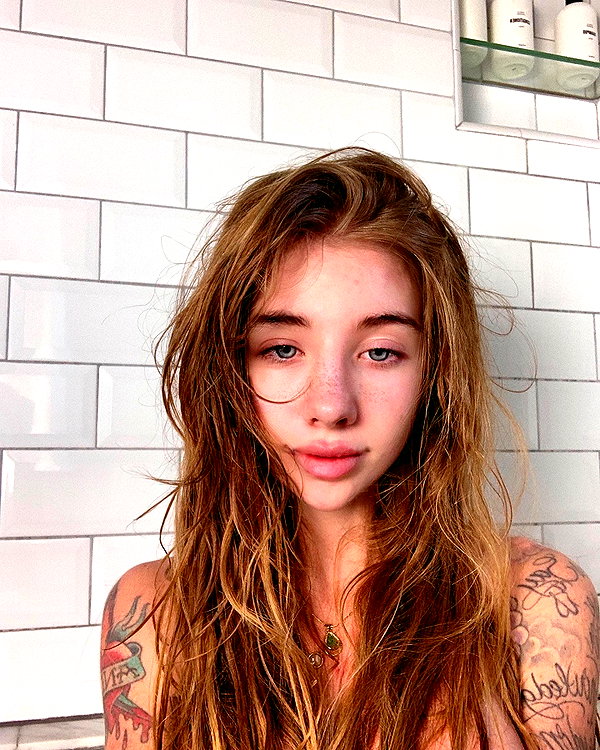 cosmickitty143 instagram image archive image