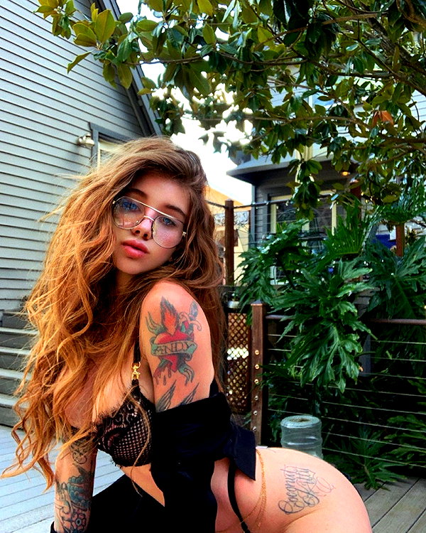 cosmickitty143 instagram image archive image