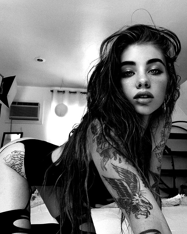 cosmickitty143 instagram image archive image