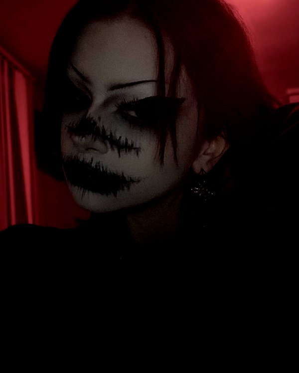 cry.4.mee instagram image archive image