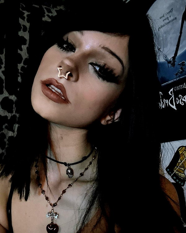 cry.4.mee instagram image archive image